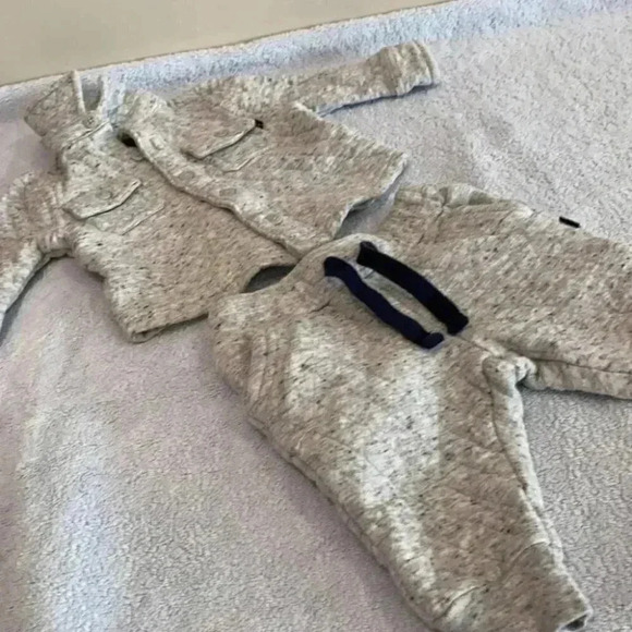 Baby B’gosh set - Picture 2 of 7